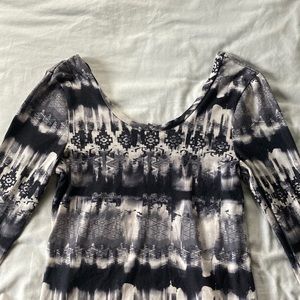 Womens Long Sleeve Scoop Neck Top